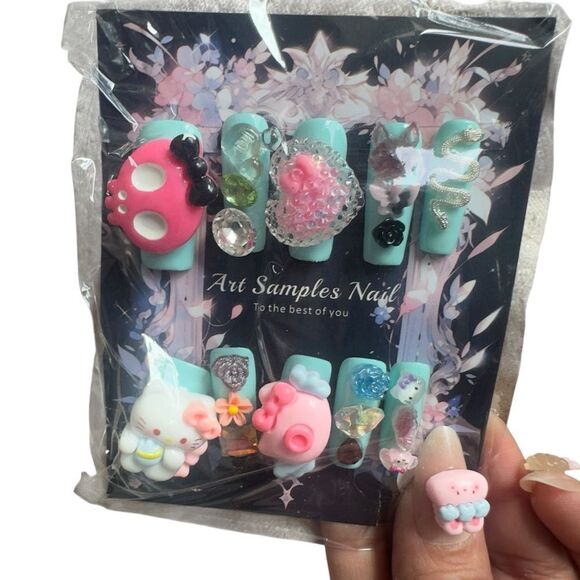 Nail Art- Cute Cartoon Nail Art Set Size Medium - Picture 2 of 13